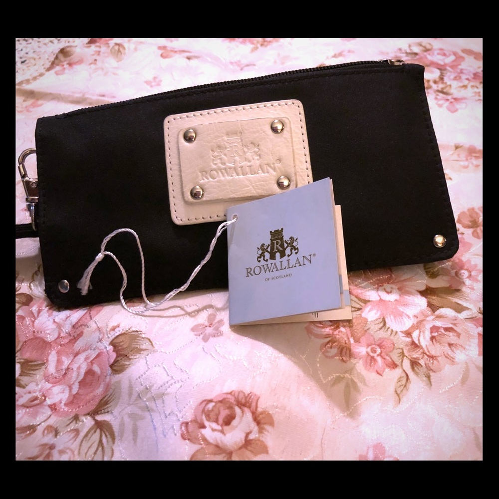 Rowallan wristlet/eyeglass case